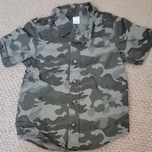Old Navy Green Camouflage Kids Button Down Shirt